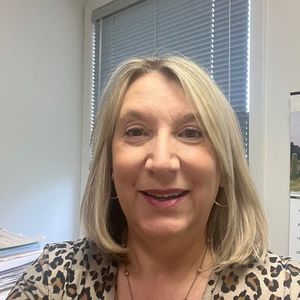 Meet your Posher, Janine